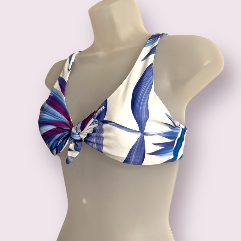 NWT Vaya Island Tie Front Bikini Top Italian Lycra Blue Print Size M - Picture 5 of 6